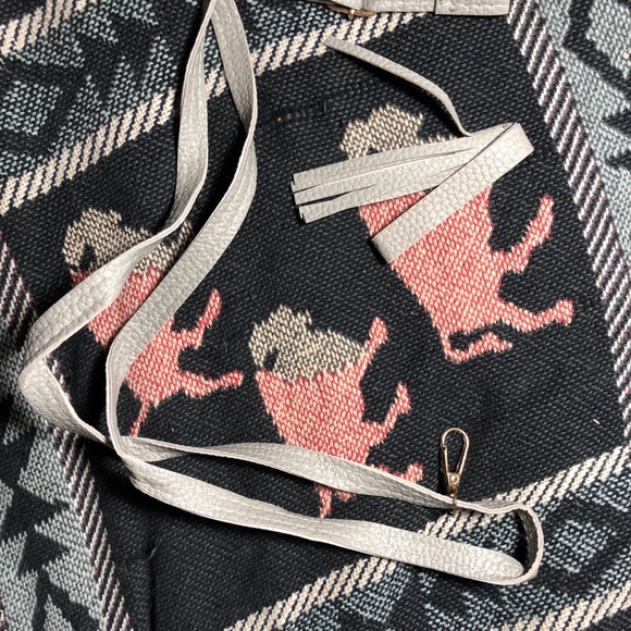 4 piece handbag, crossbody, wristlet & card holder - Picture 6 of 10